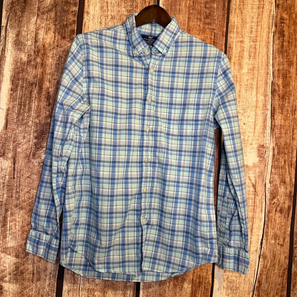 Vineyard Vines Plaid button Shirt